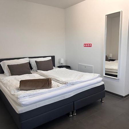 Ferienzimmer Frank, Self-Check-In Nach 21Uhr Niederalteich Kültér fotó