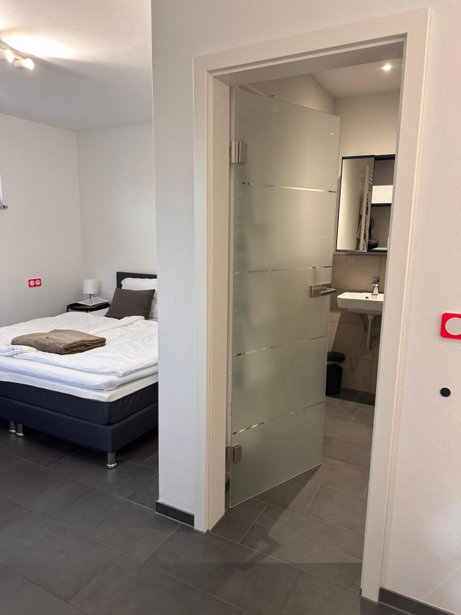 Ferienzimmer Frank, Self-Check-In Nach 21Uhr Niederalteich Kültér fotó